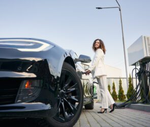 Top 20 Amazing EVs